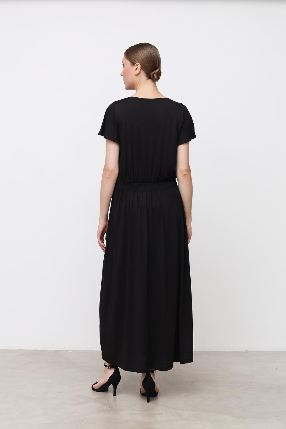 Платье Taifun чёрное с вырезом