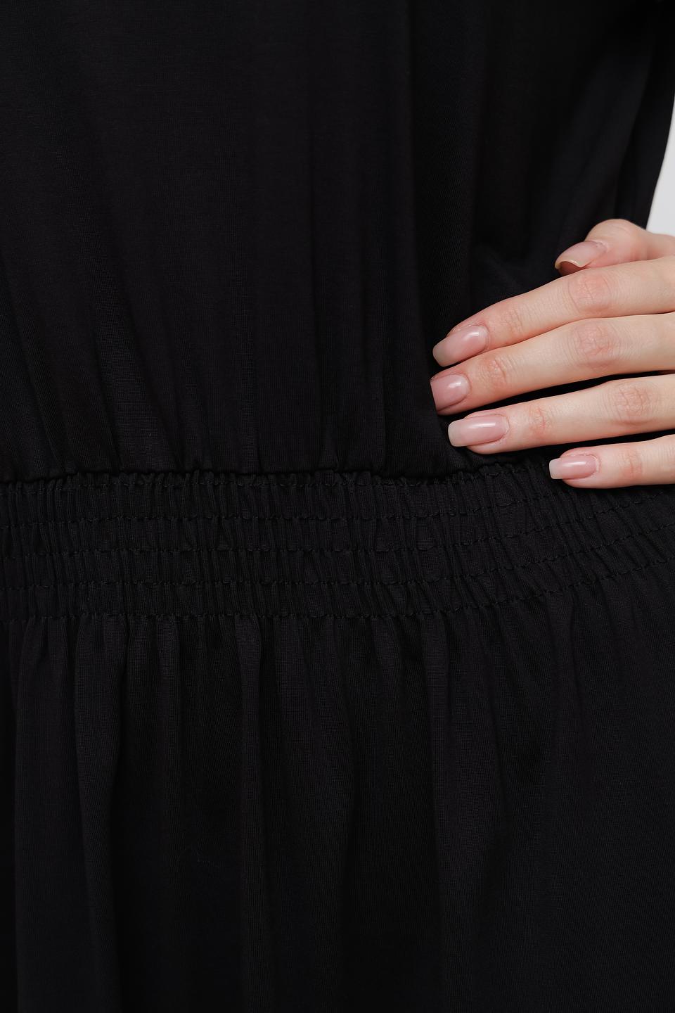 Платье Taifun чёрное с вырезом