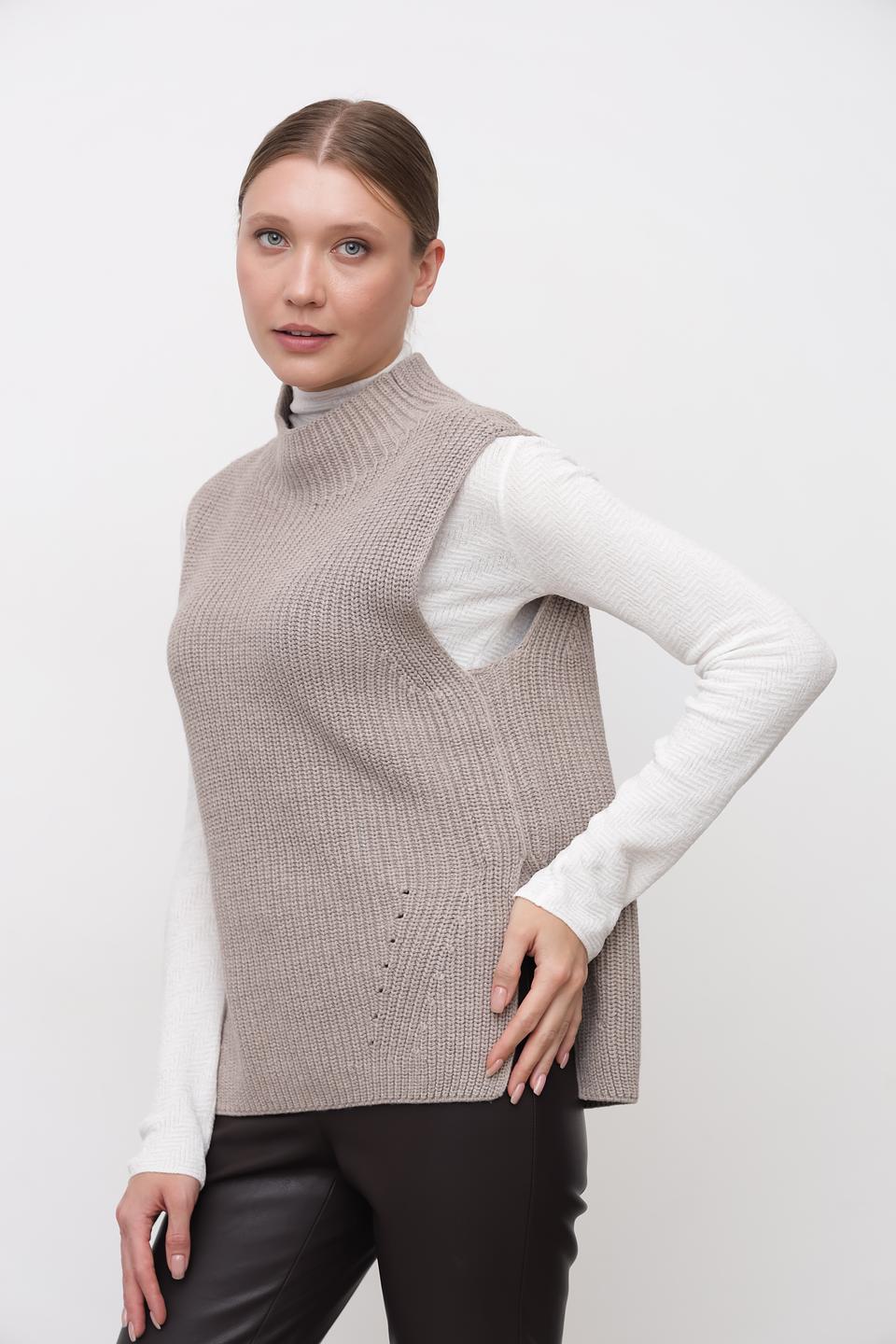 Жилет Oui вязаный бежевый