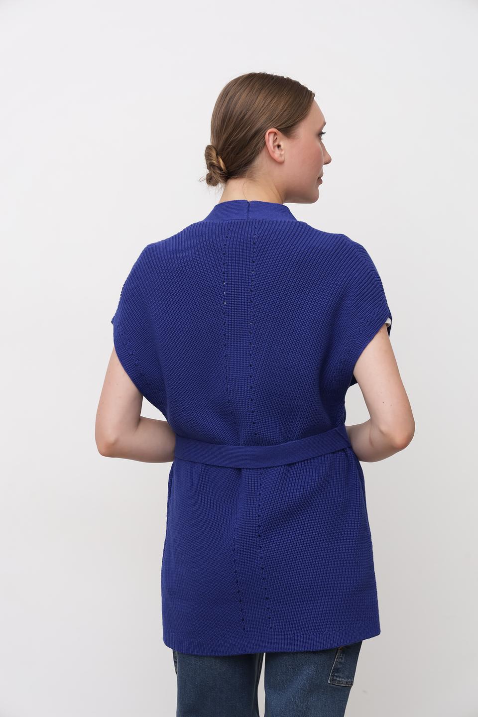 Жилет Bianca вязаный с поясом синий