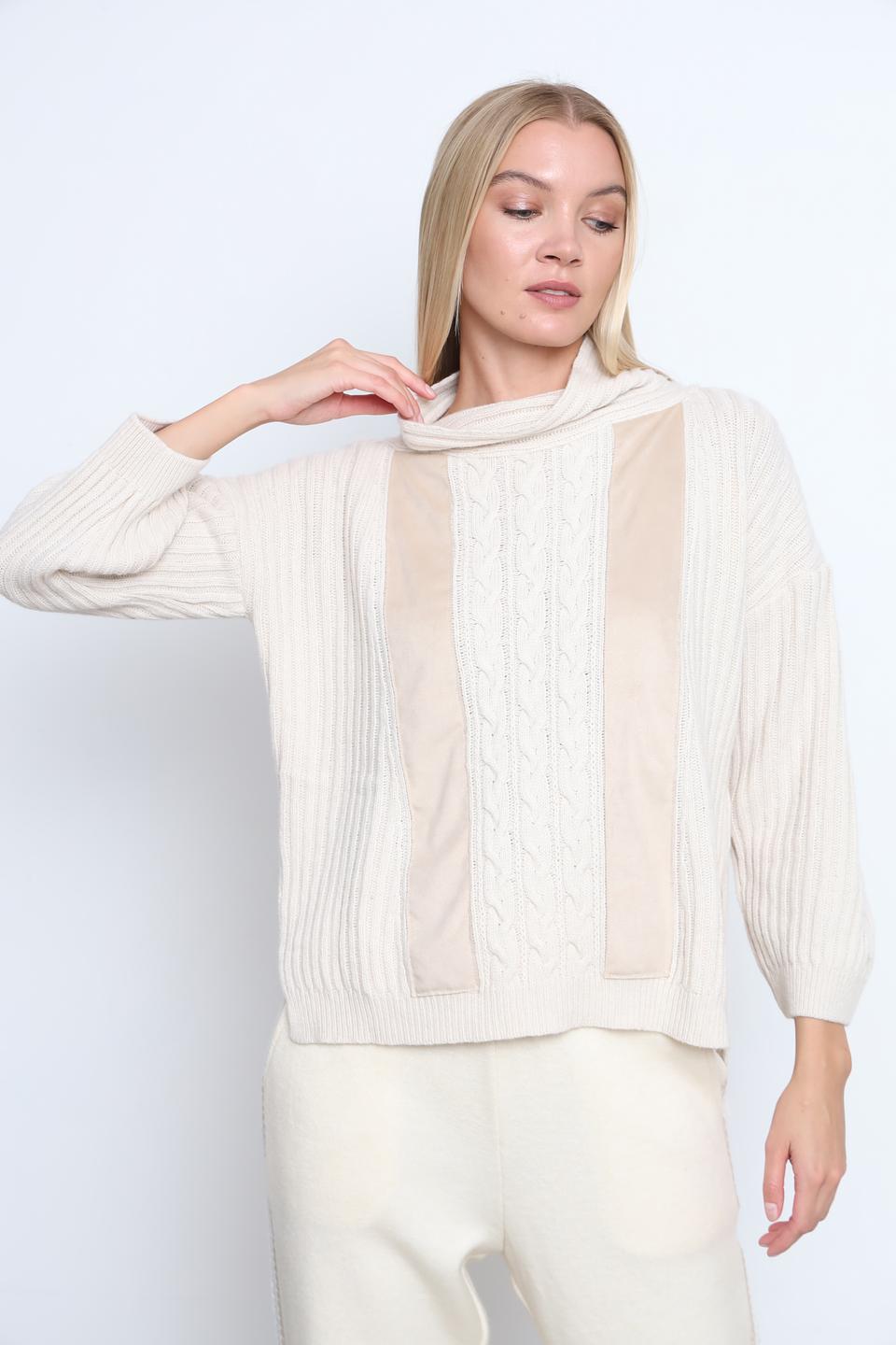 Джемпер Tricot Chic с косами бежевый