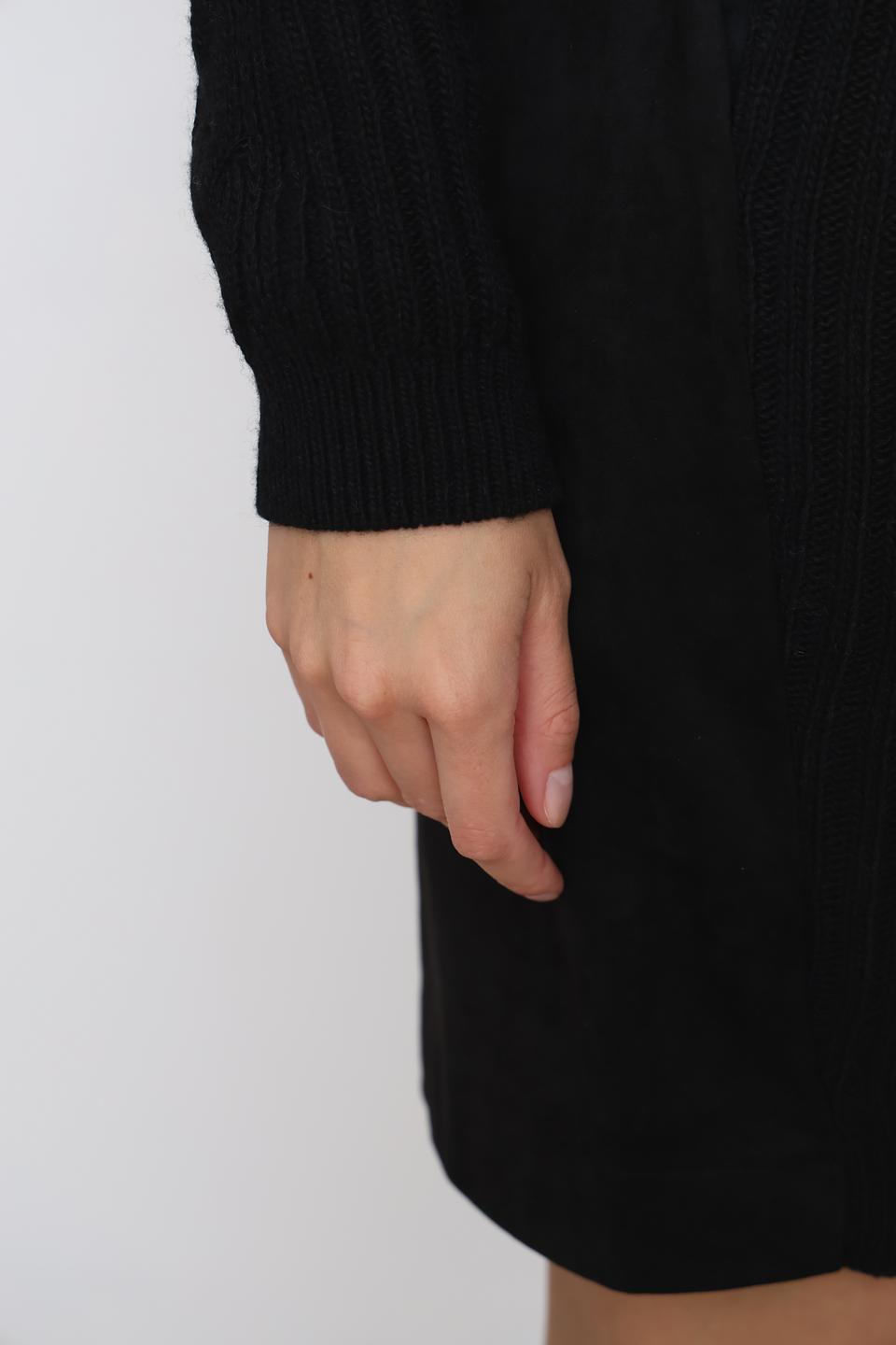 Платье Tricot Chic чёрное вязаное