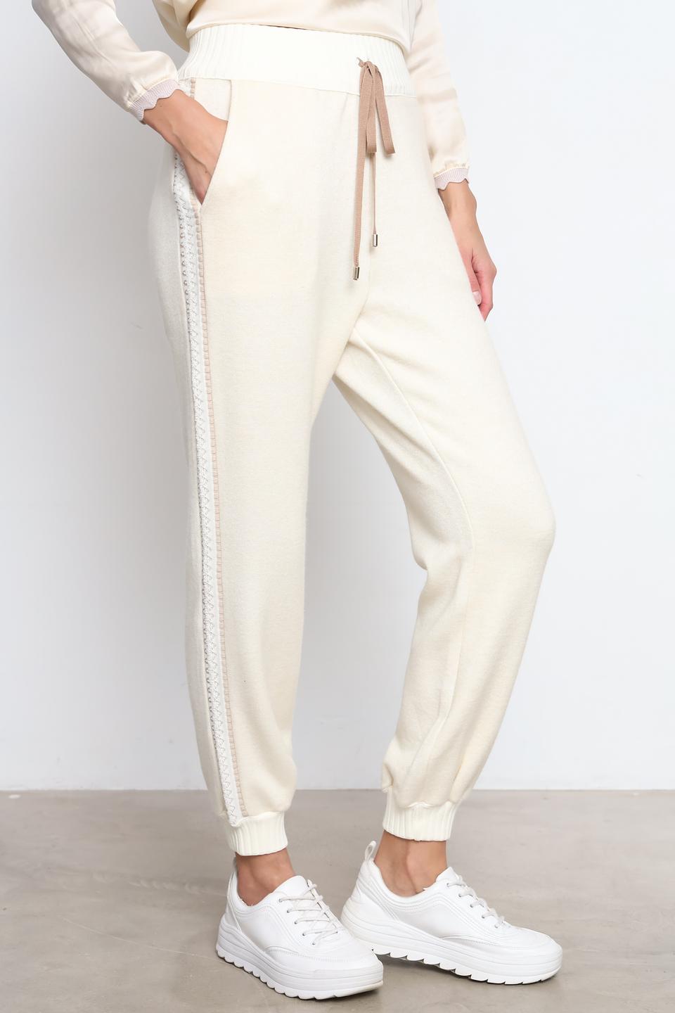 Брюки Tricot Chic с декоративной отделкой