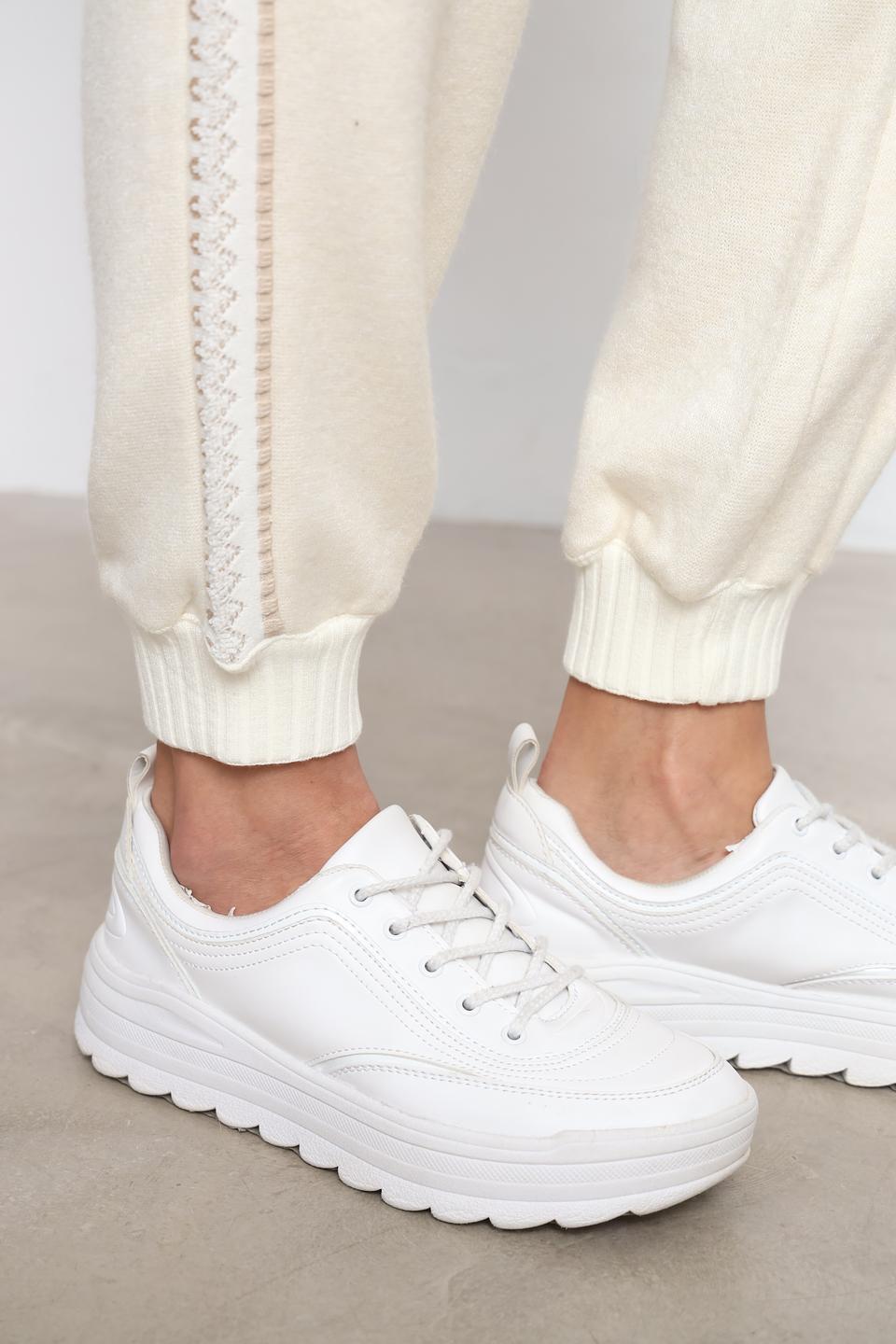 Брюки Tricot Chic с декоративной отделкой