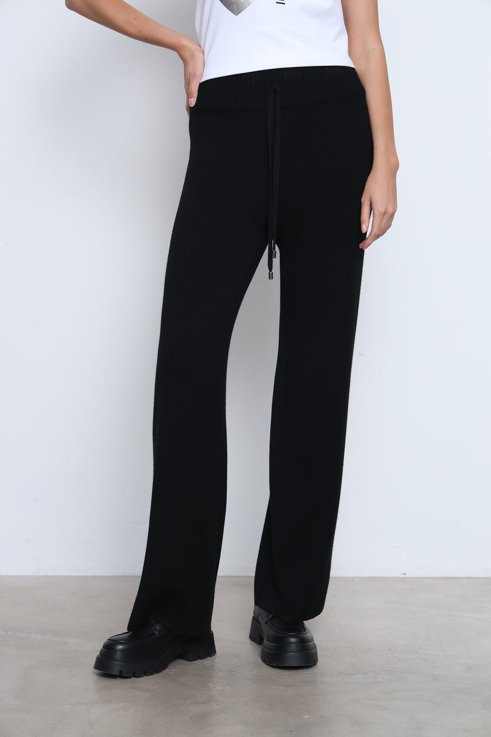 Брюки Tricot Chic чёрные с поясом