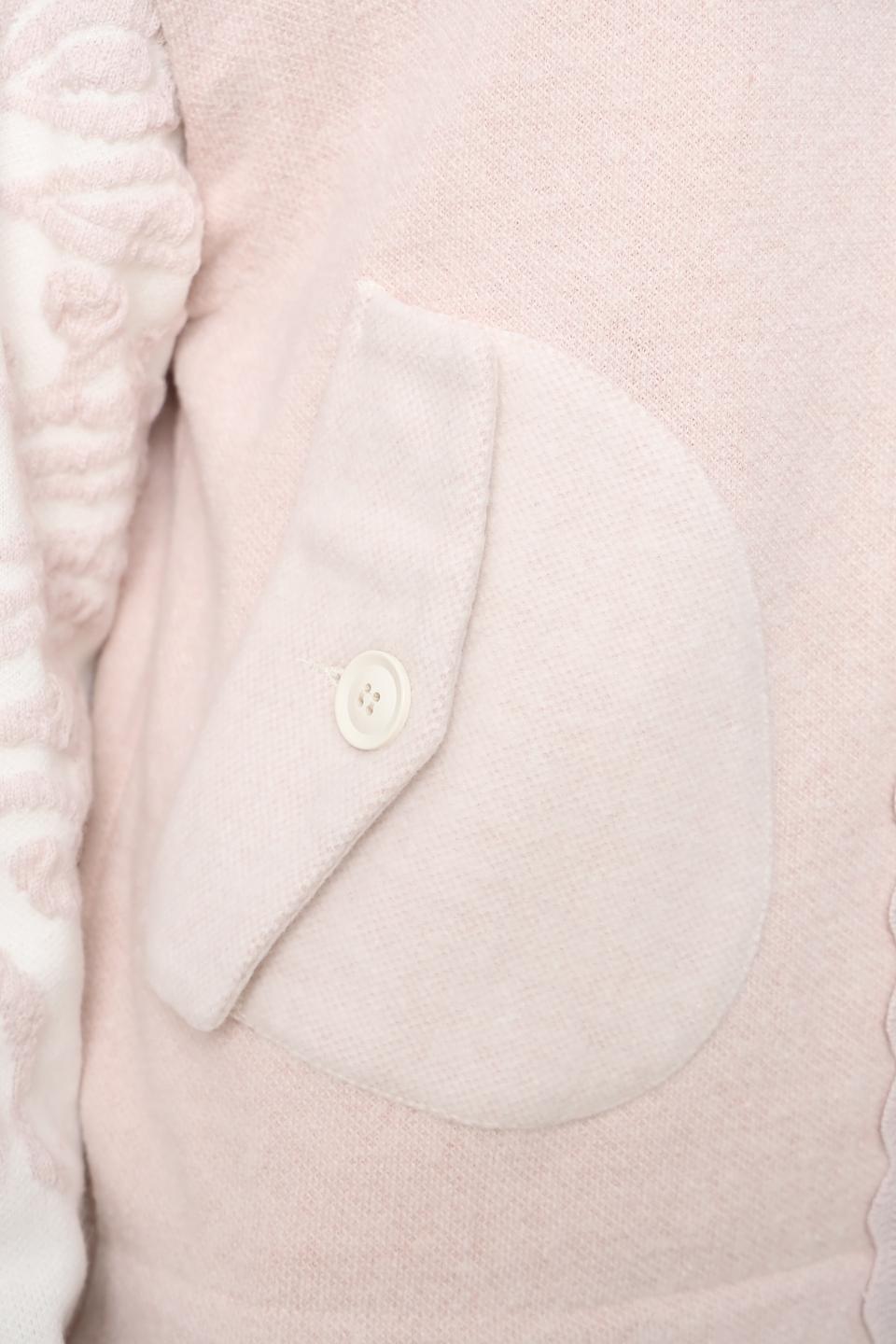 Жилет Tricot Chic с капюшоном пудровый