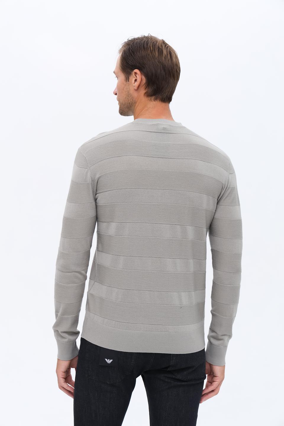 Джемпер Emporio Armani серый в полоску