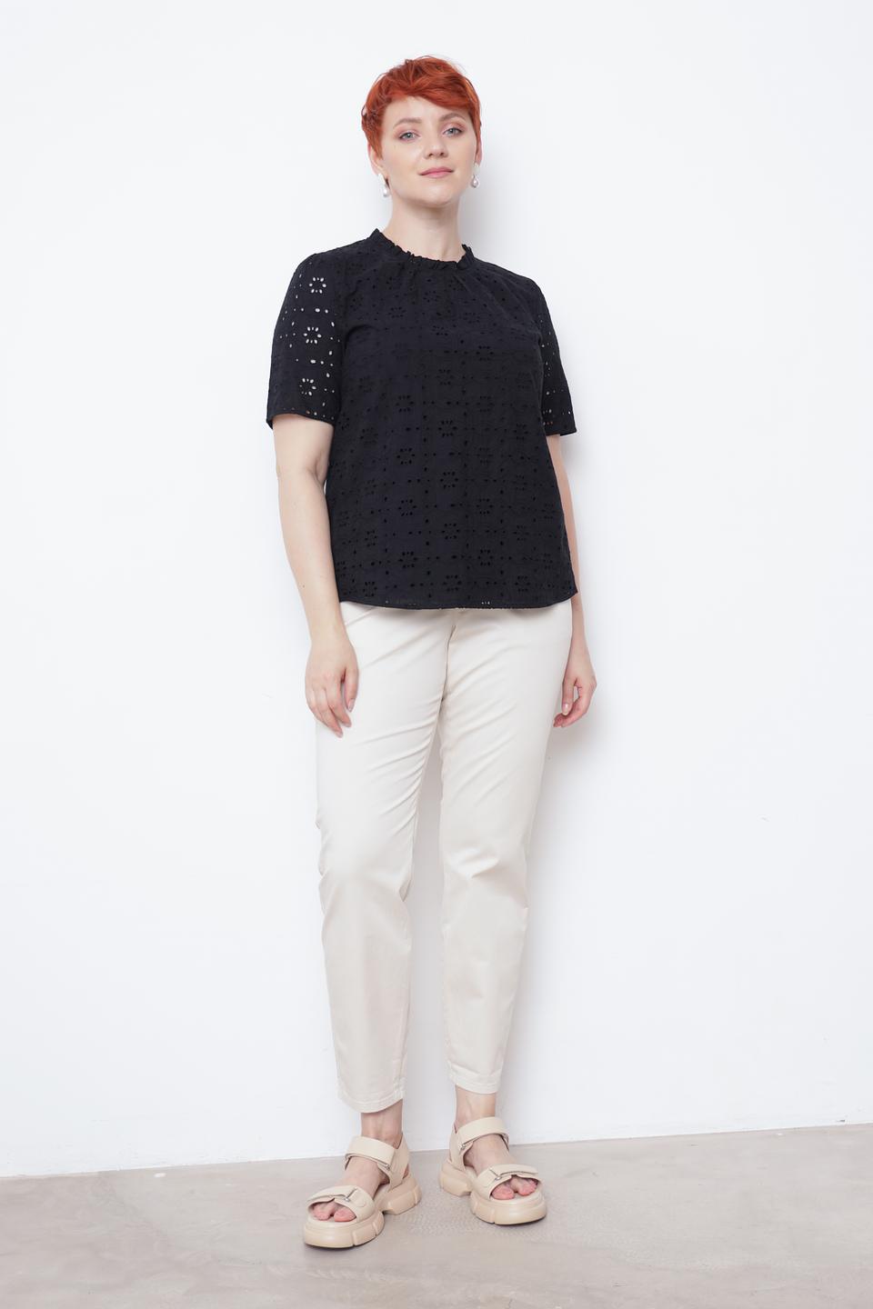 Блуза Taifun чёрная с вышивкой