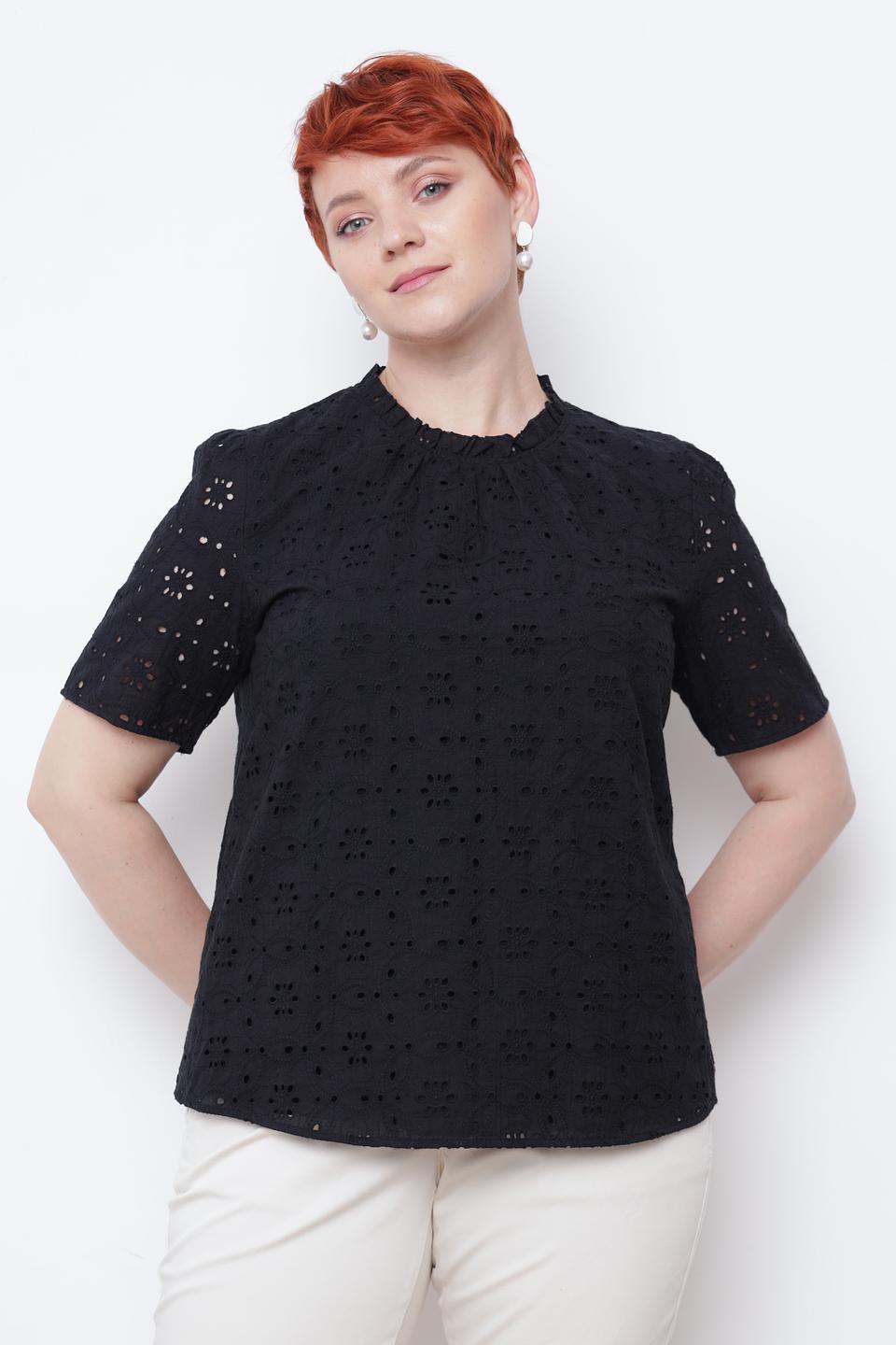 Блуза Taifun чёрная с вышивкой