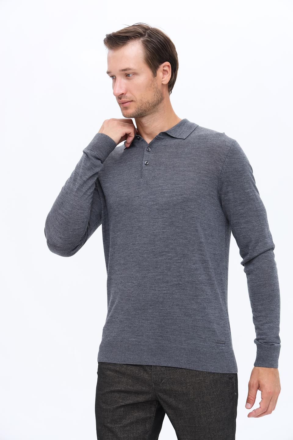 Пуловер Bugatti с воротником-поло серый