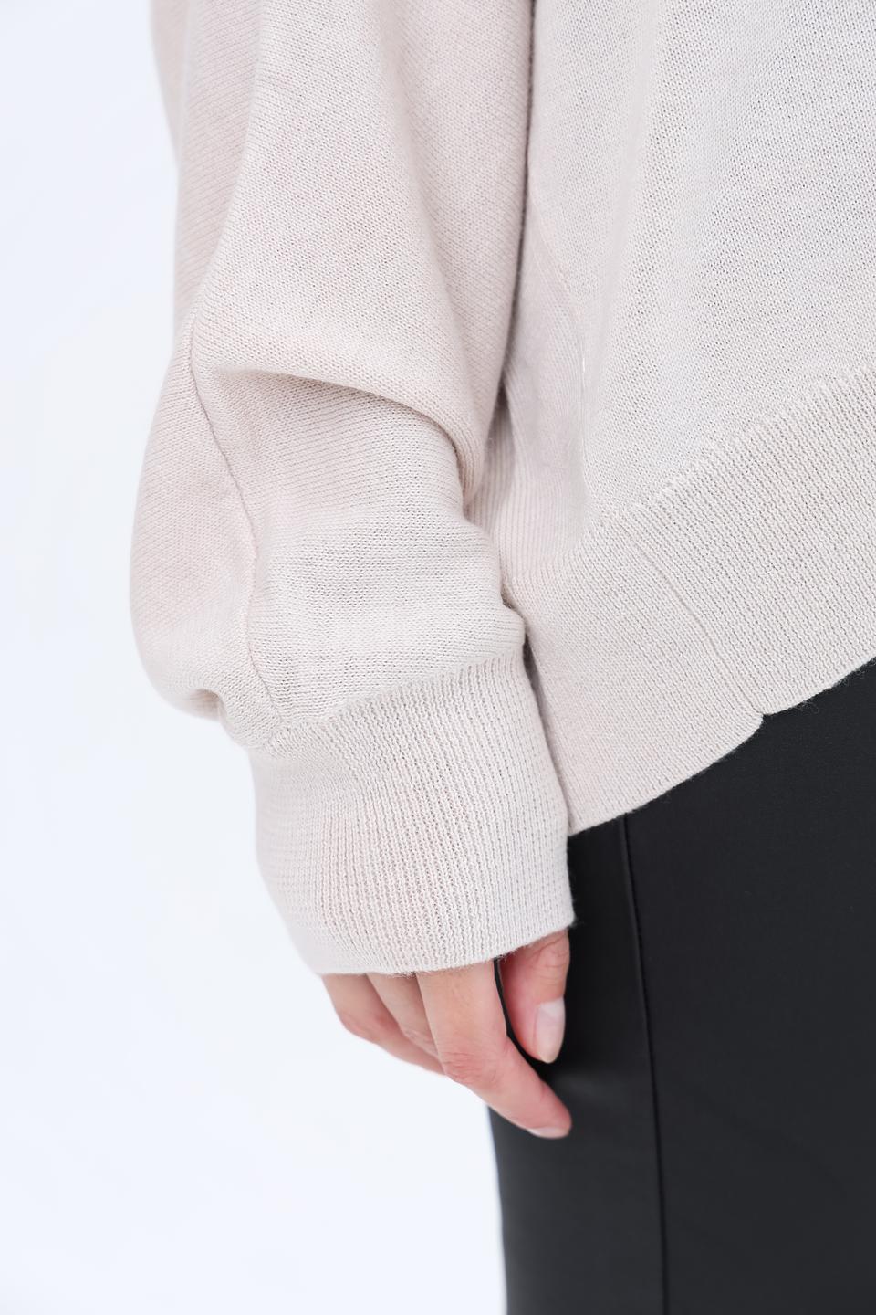 Пуловер UNQ женский бежевый оверсайз