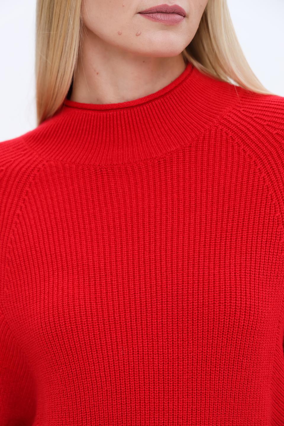 Пуловер Bianca красный с горлом