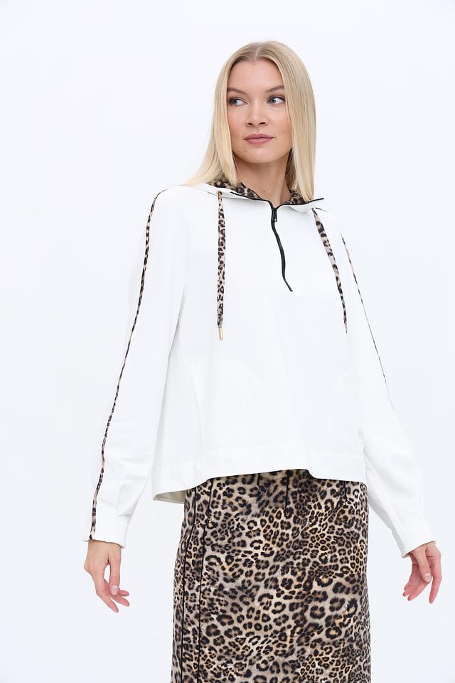 Пуловер Marc Cain с леопардовым декором