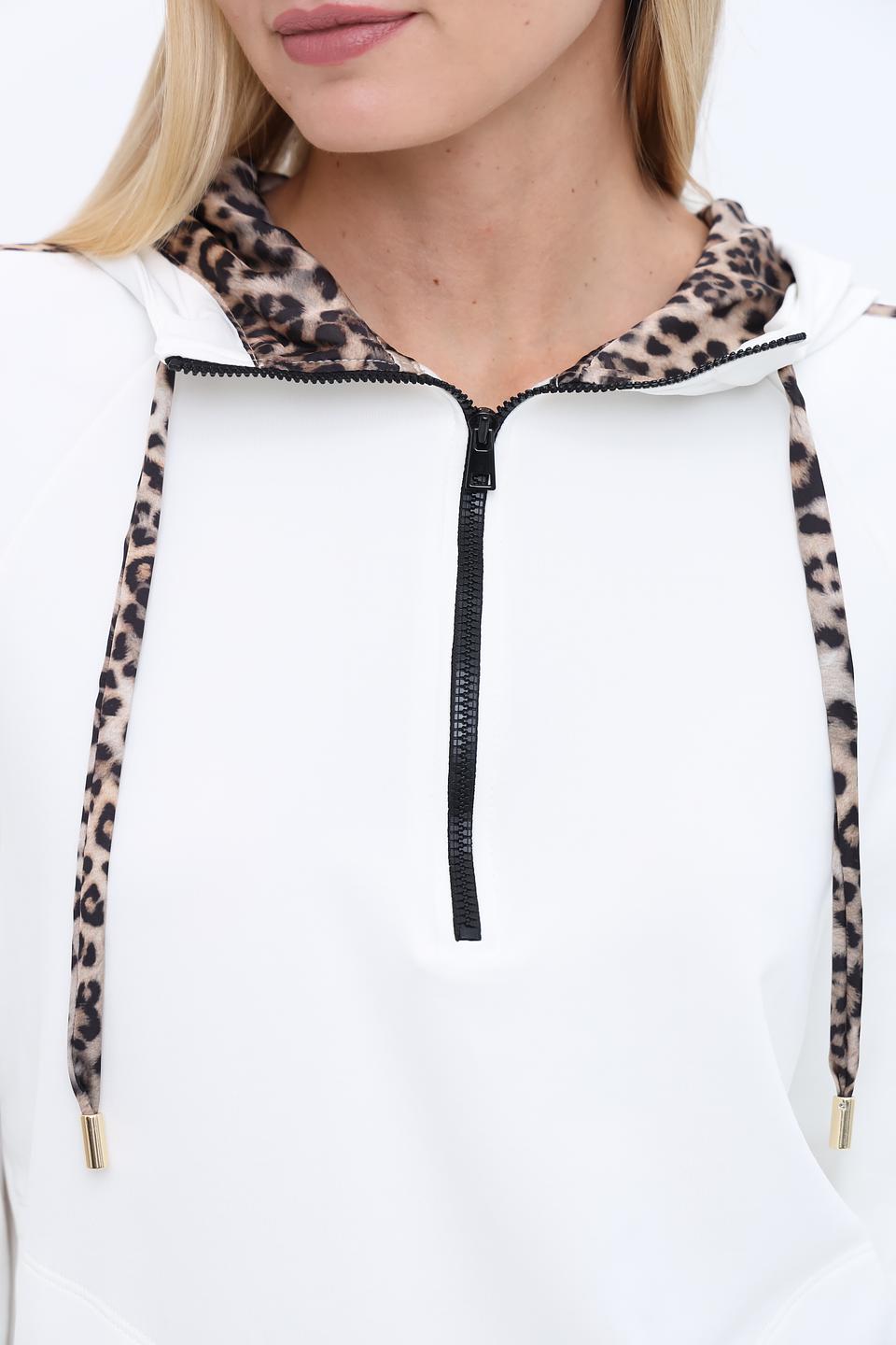 Пуловер Marc Cain с леопардовым декором