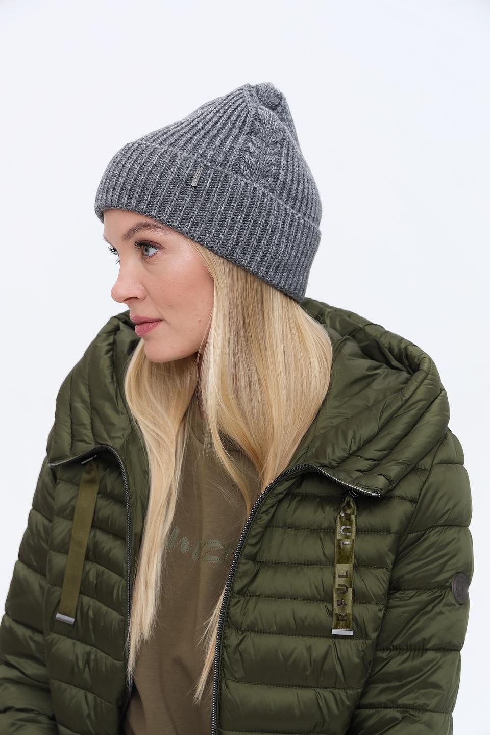 Шапка Adel вязаная серая