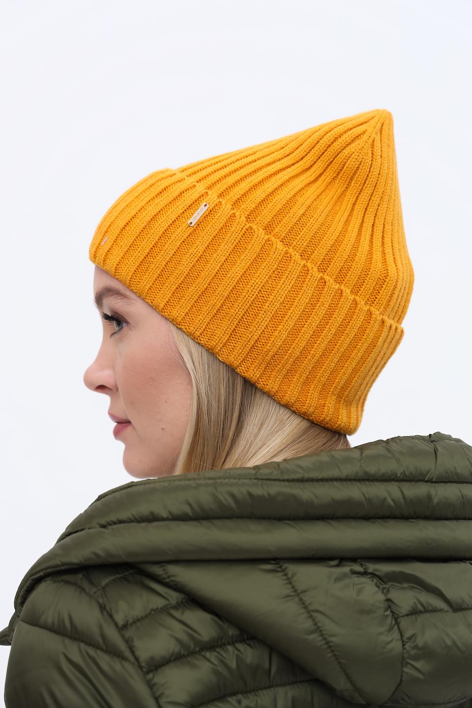Шапка Adel вязаная горчичная