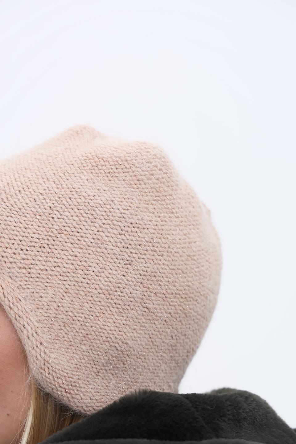 Шапка Adel вязаная бежевая