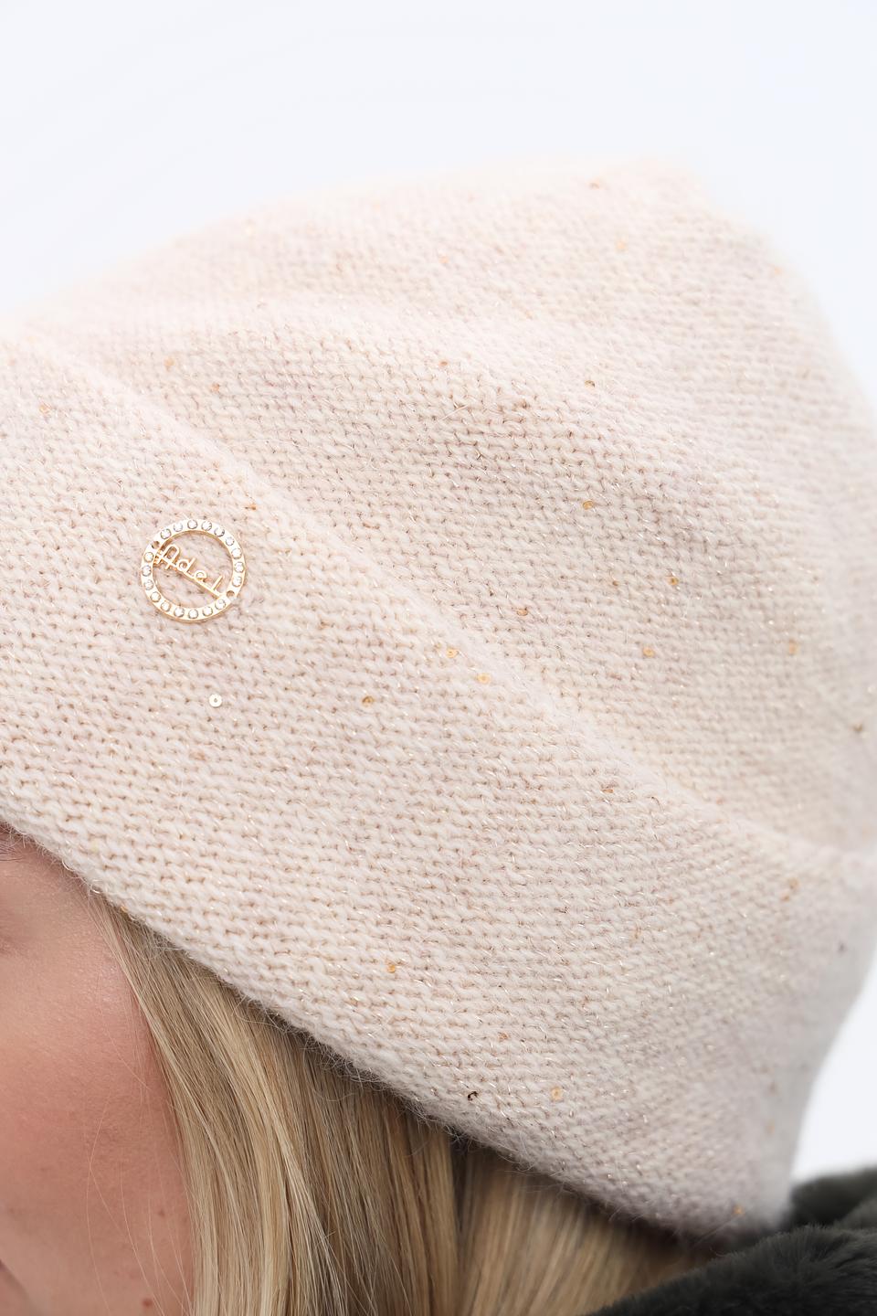 Шапка Adel вязаная бежевая