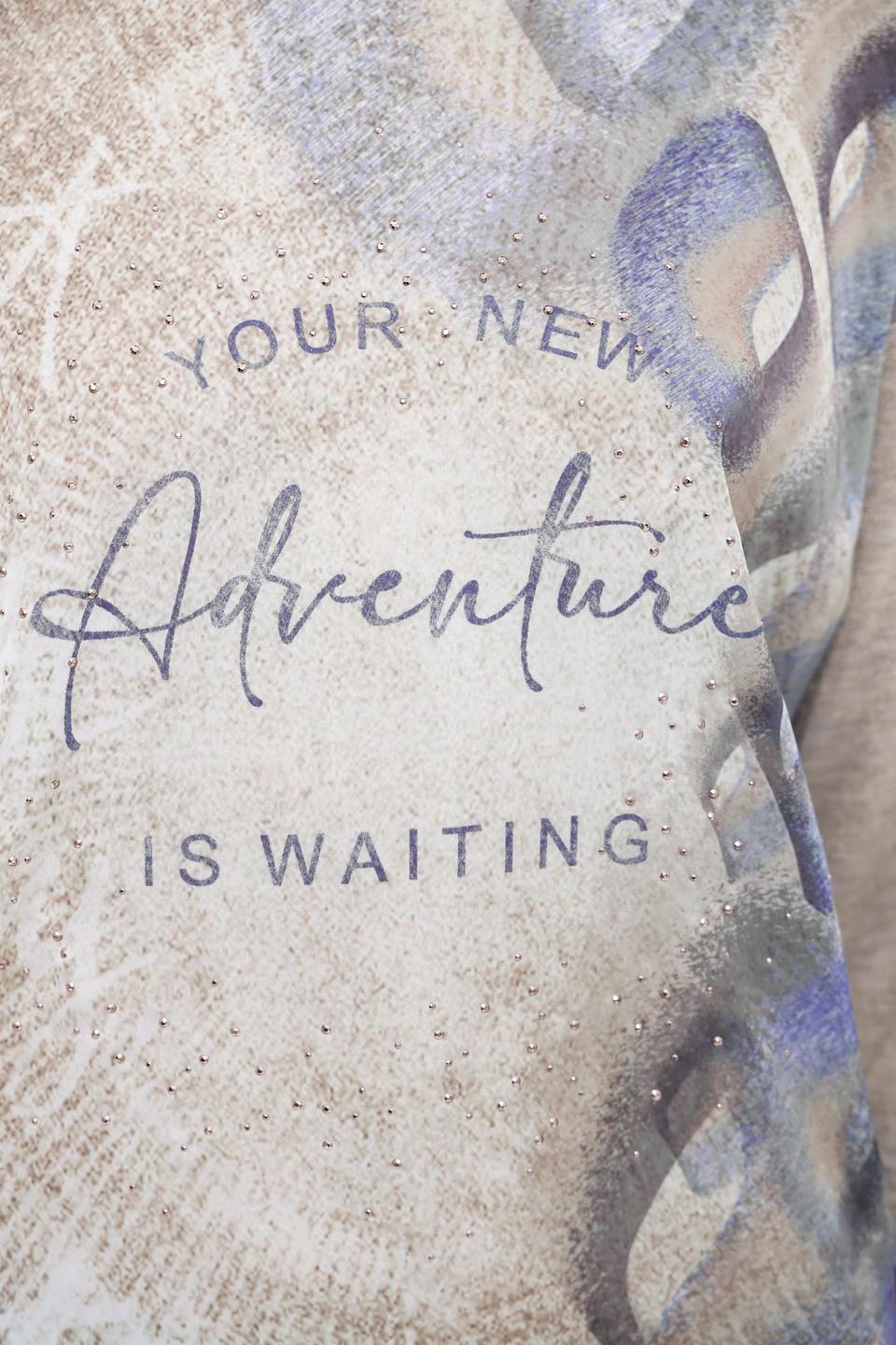 Блуза Bianca с принтом бежевая