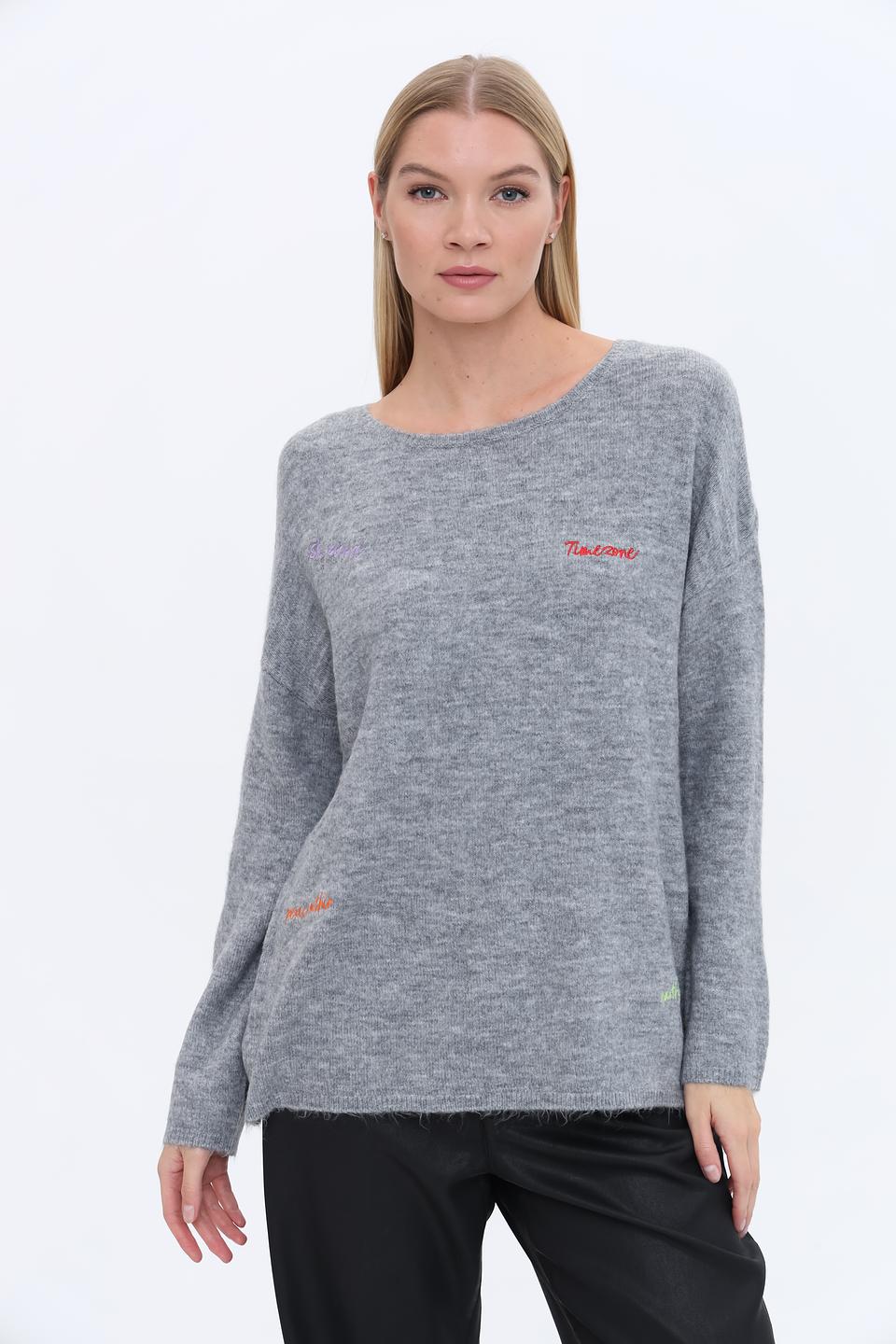 Пуловер Time Zone с вышивкой серый