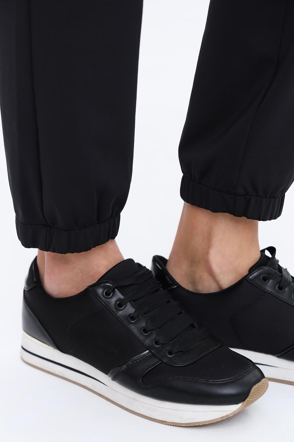 Брюки Monari чёрные с карманами