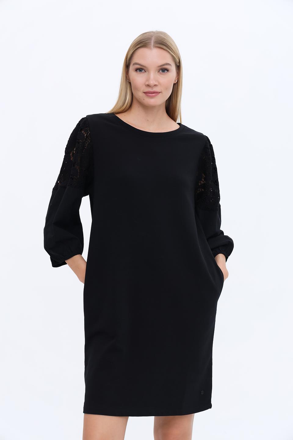 Платье Monari чёрное с кружевом