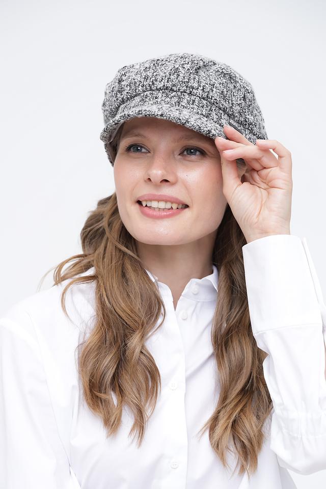 Кепка Bugatti в клетку серая