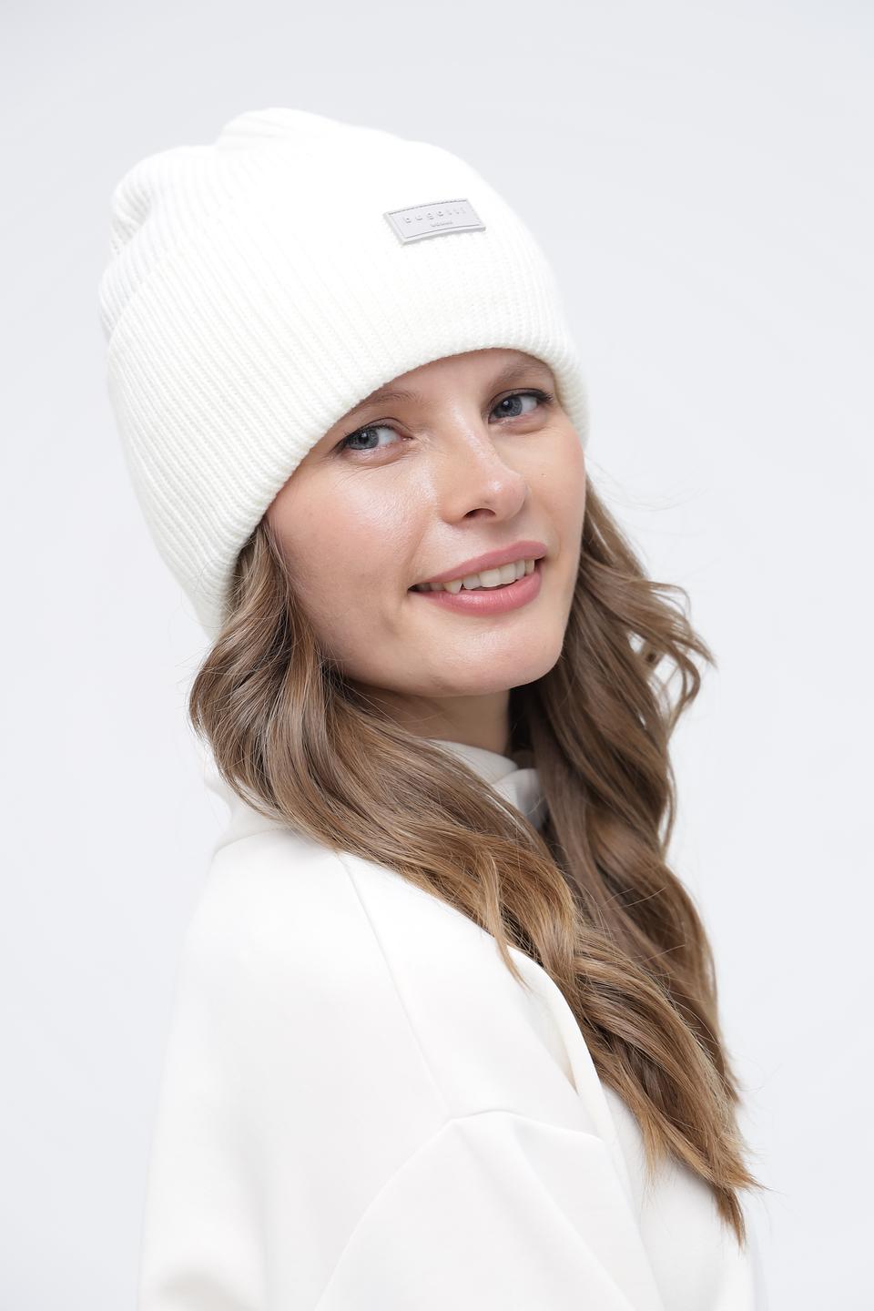 Шапка Bugatti вязаная белая