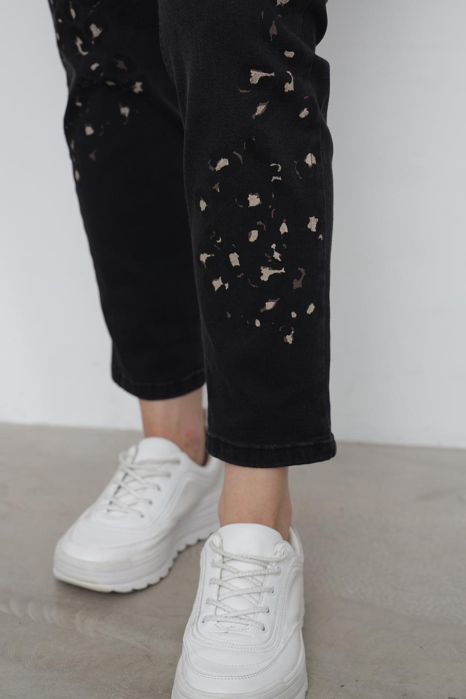 Джинсы Doris Streich с потертостями черные