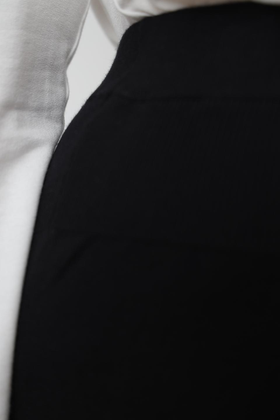 Юбка Samoon чёрная с разрезом