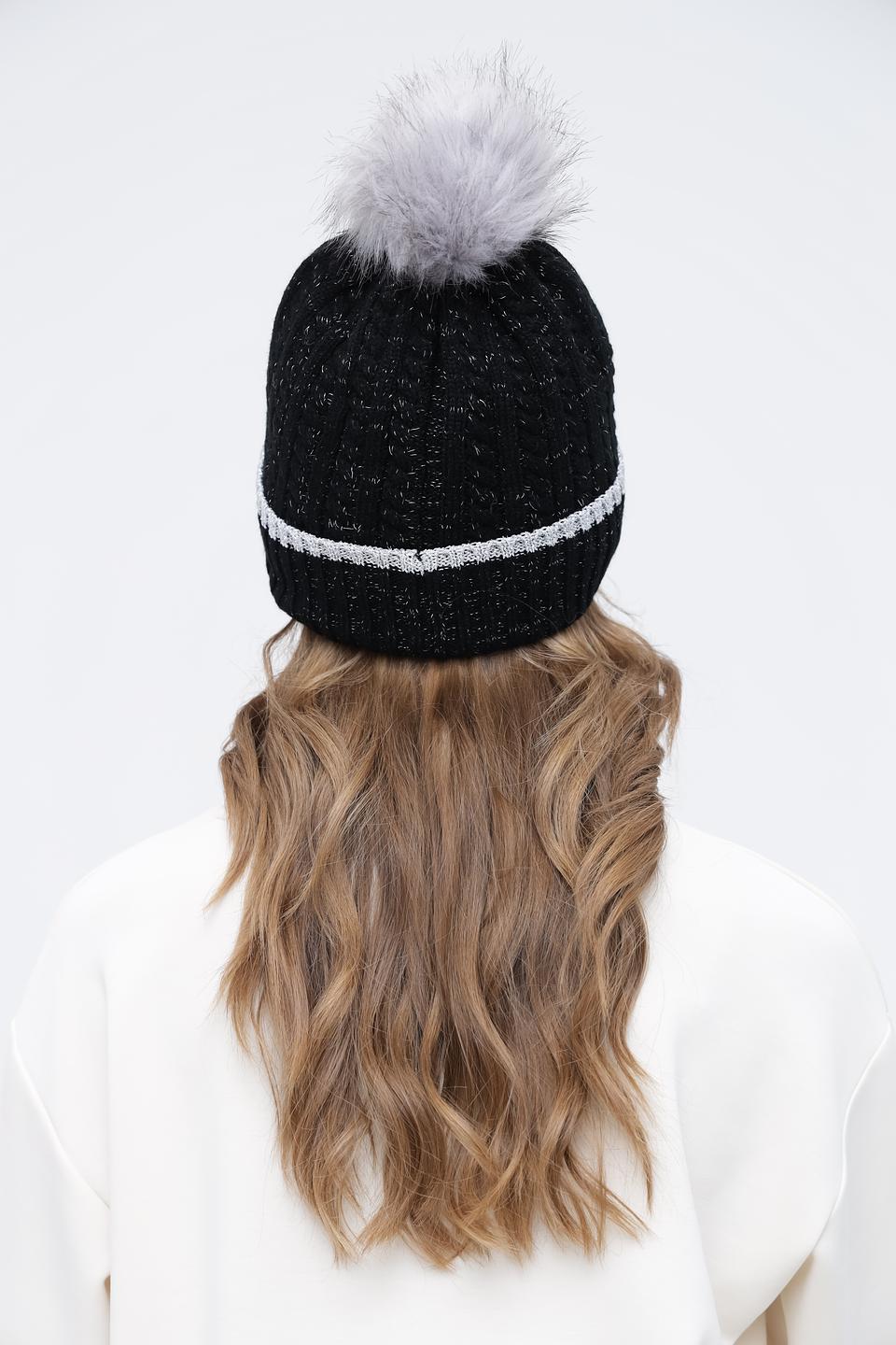 Шапка Wegener с помпоном чёрная