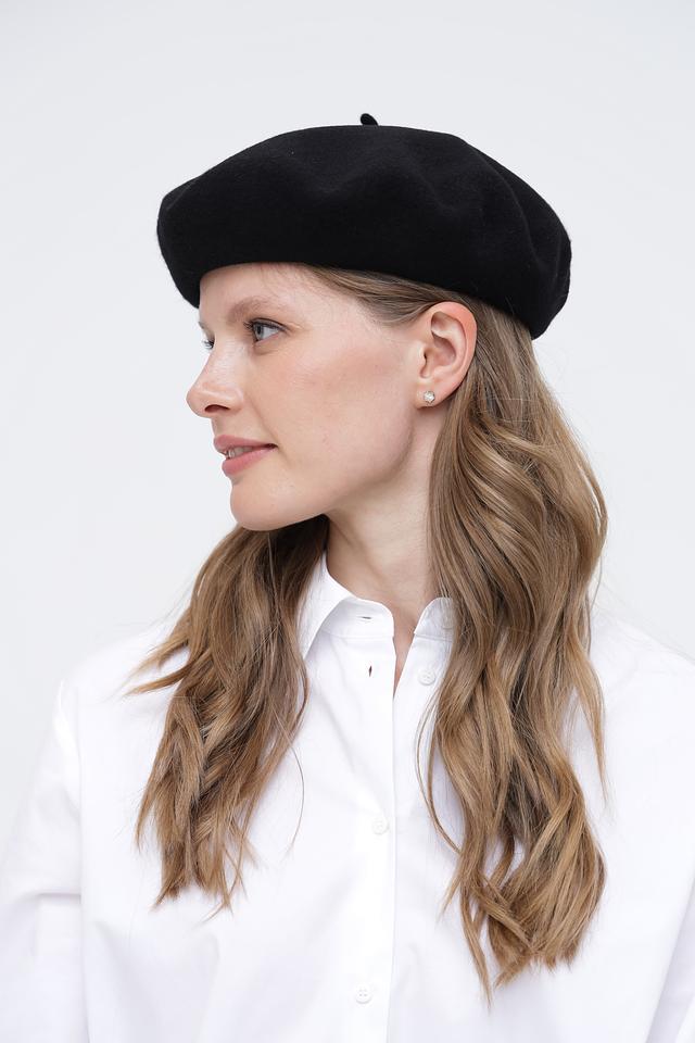 Берет Wegener чёрный с декором