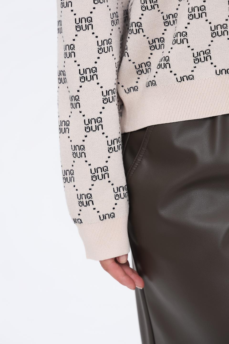 Пуловер UNQ с логотипом