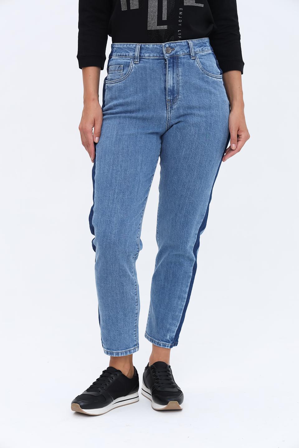 Джинсы UNQ с полосой