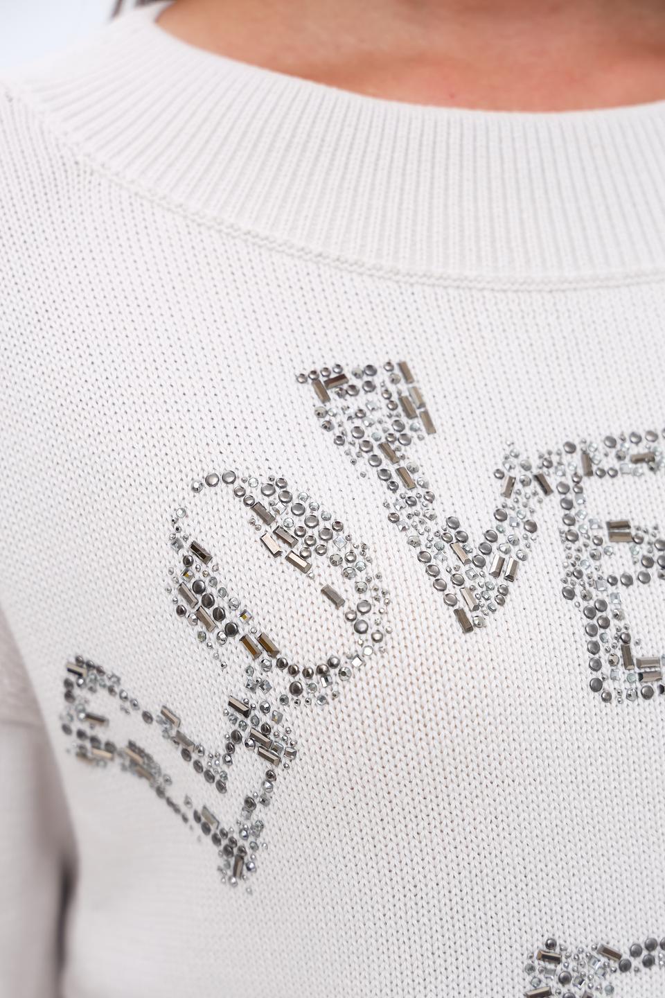 Пуловер Monari с вышивкой Love