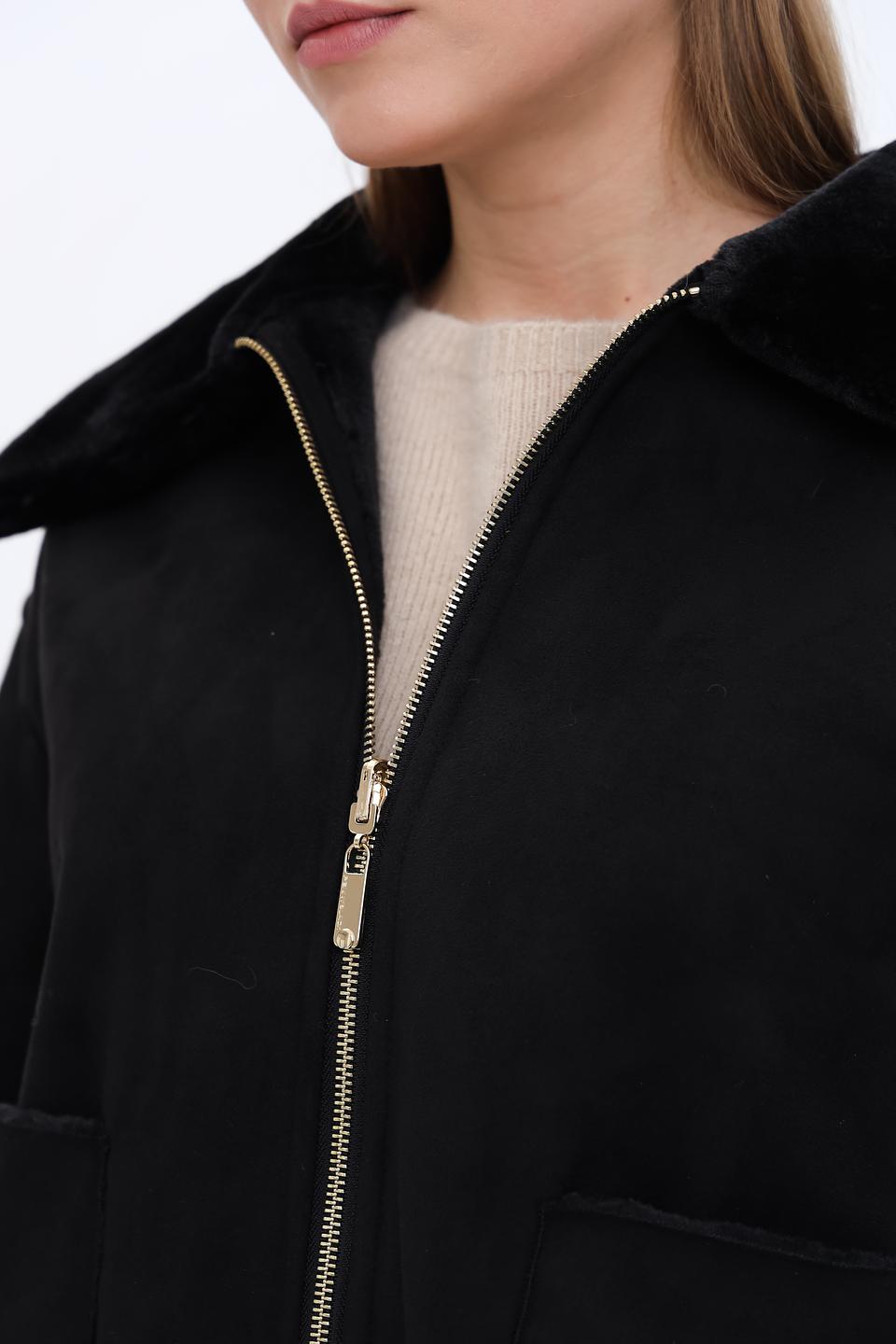 Куртка Penny Black черная с мехом