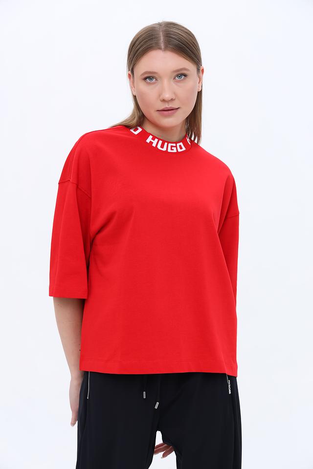 Футболка Hugo женская красная оверсайз