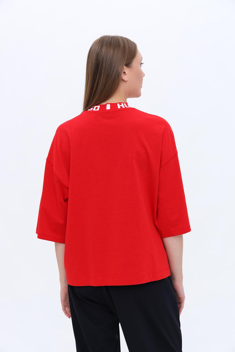 Футболка Hugo женская красная оверсайз