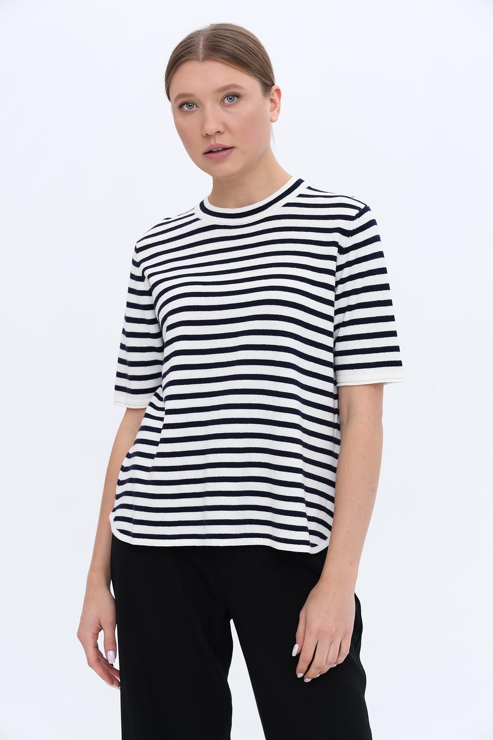 Пуловер Rich and Royal в полоску