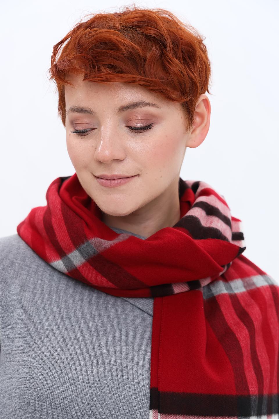 Шарф Fraas в клетку красный