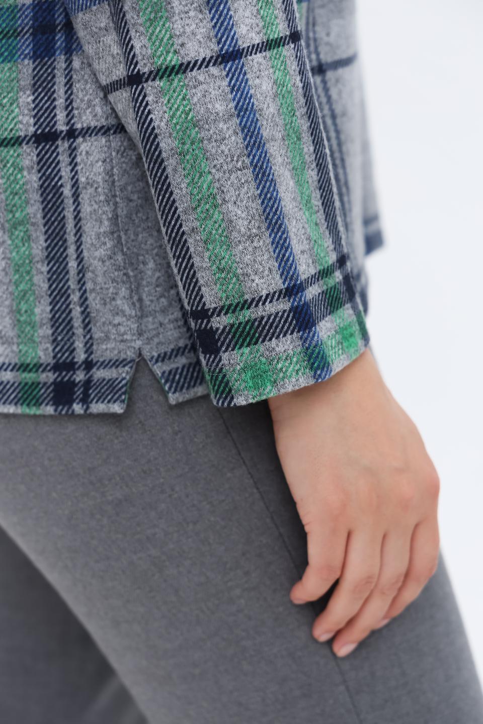 Пуловер Via Appia в клетку серый