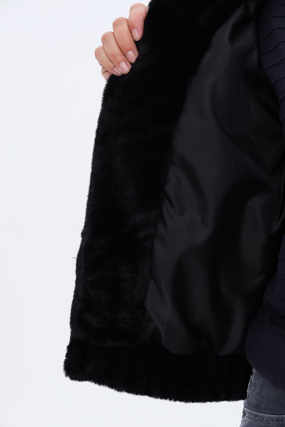 Куртка Broadway чёрная с капюшоном