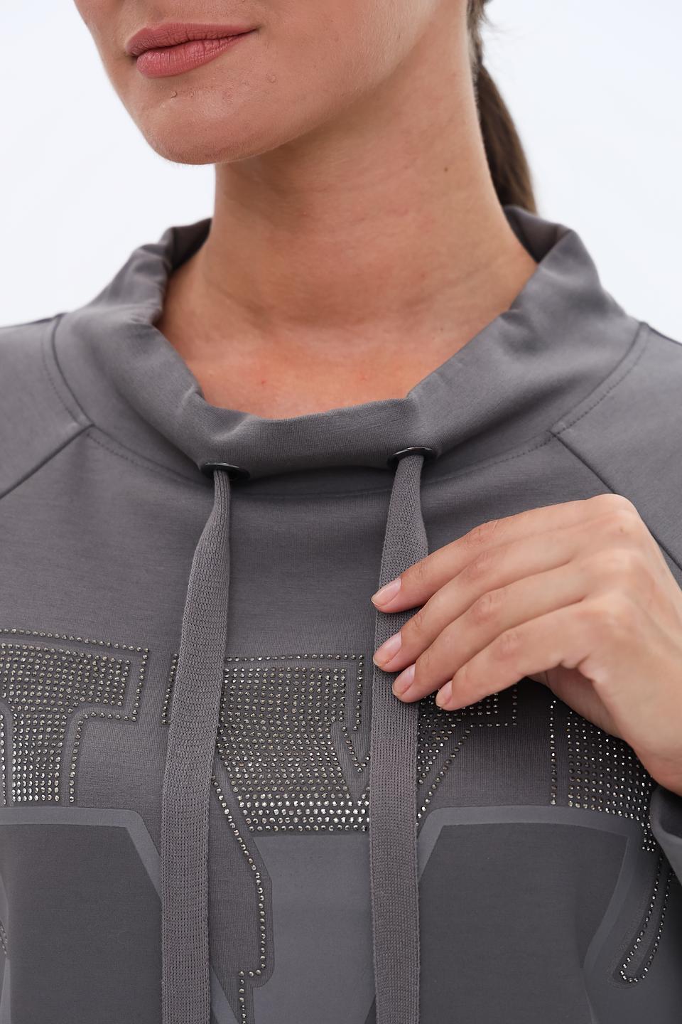 Пуловер Monari серый с декором