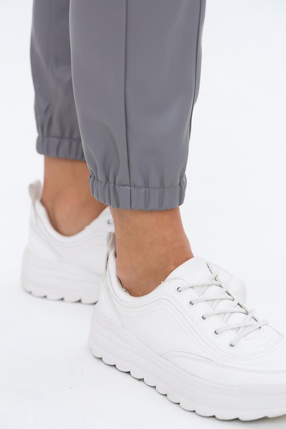 Брюки Monari серые из экокожи