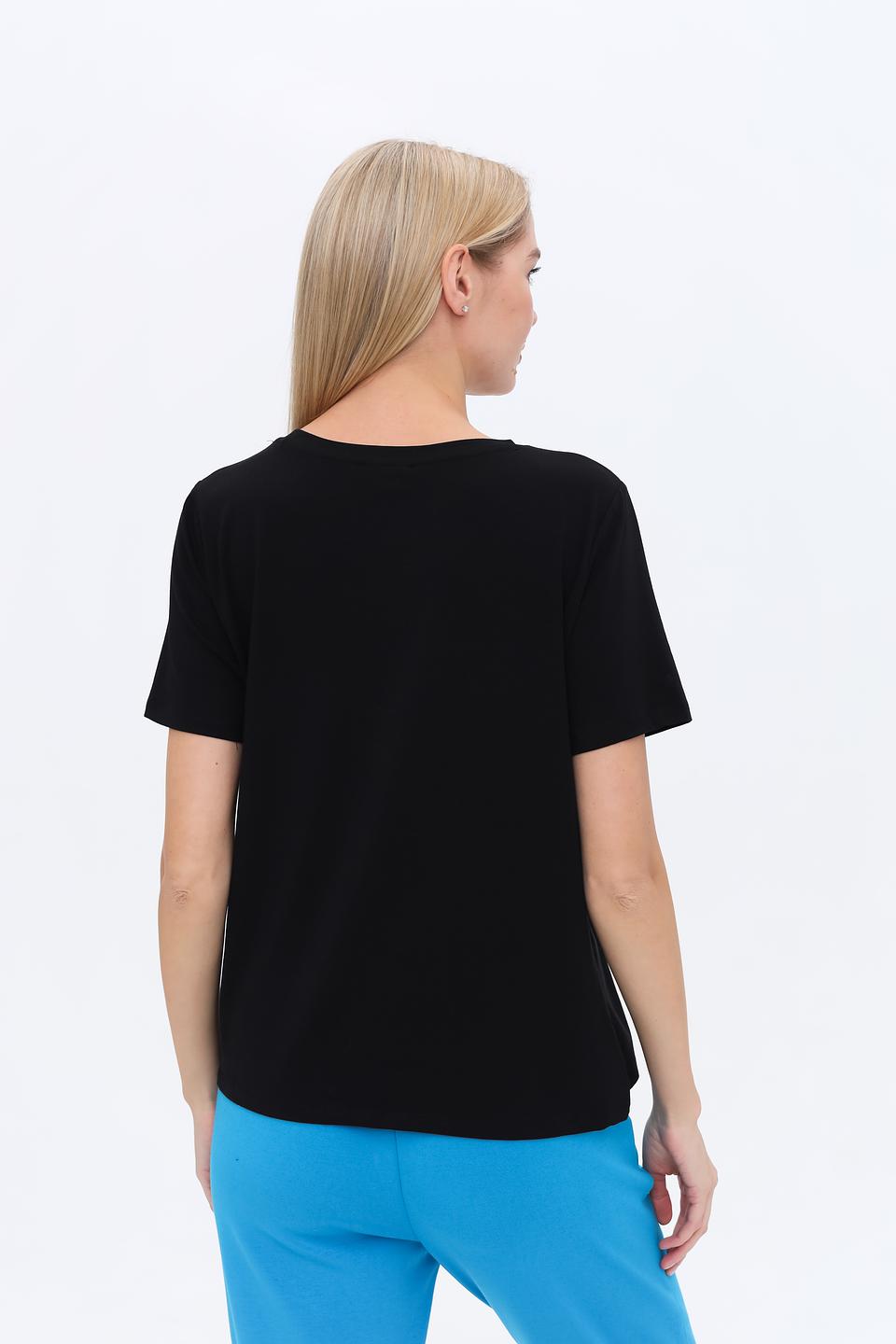 Футболка More and More с сердцем