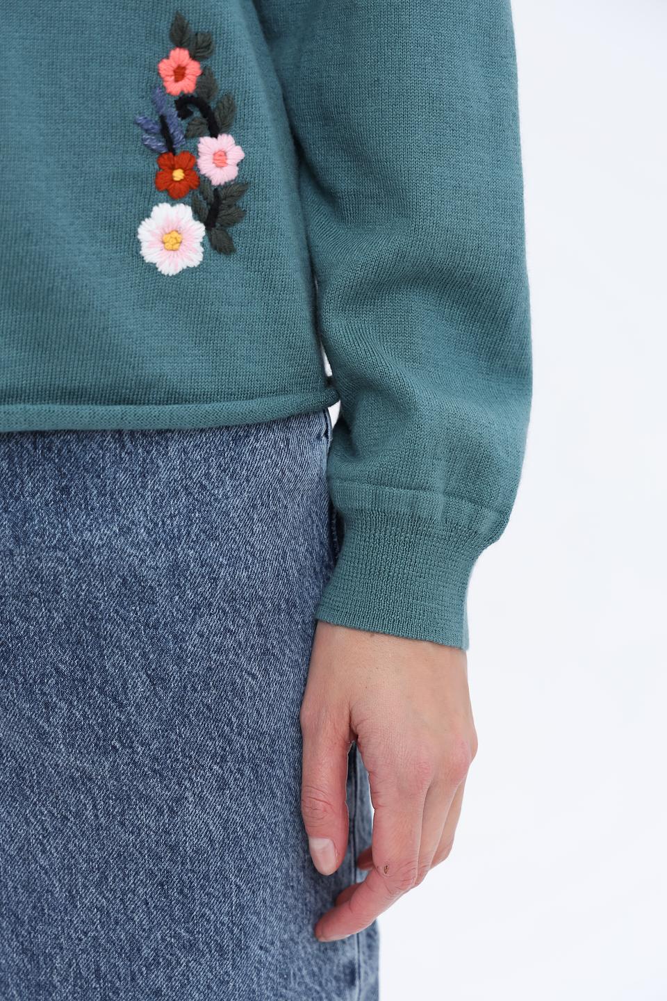 Пуловер Pezzo с вышивкой зелёный