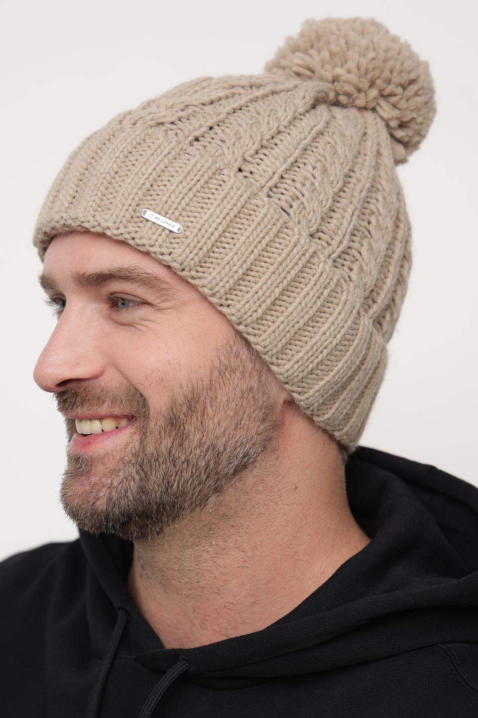 Шапка Wegener с помпоном бежевая