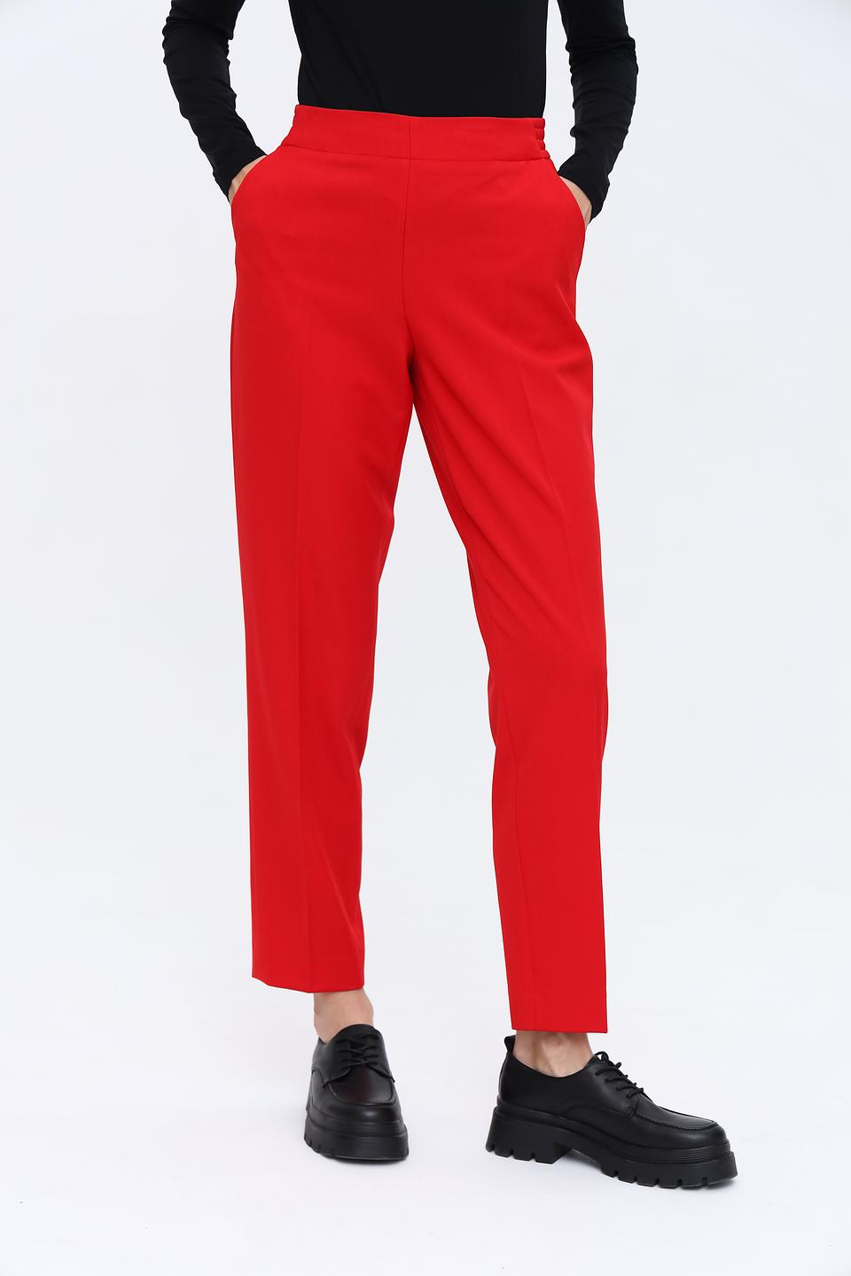 Брюки More and More красные с резинкой