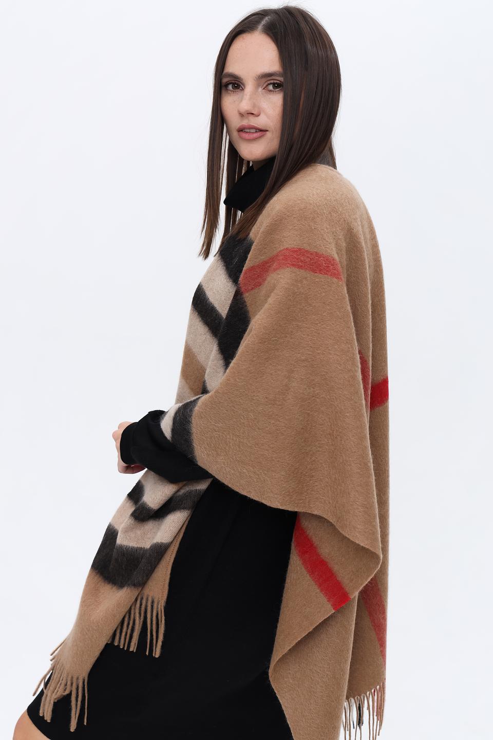 Пончо Fraas в клетку