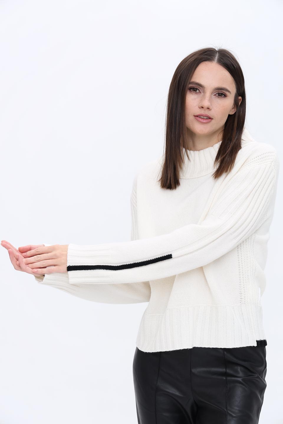 Пуловер Marc Cain с полосками